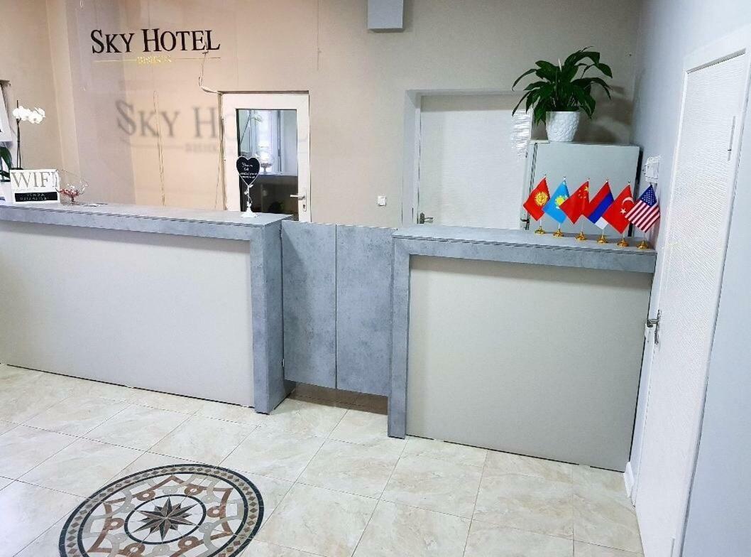 Sky Hotel Bișkek Exterior foto