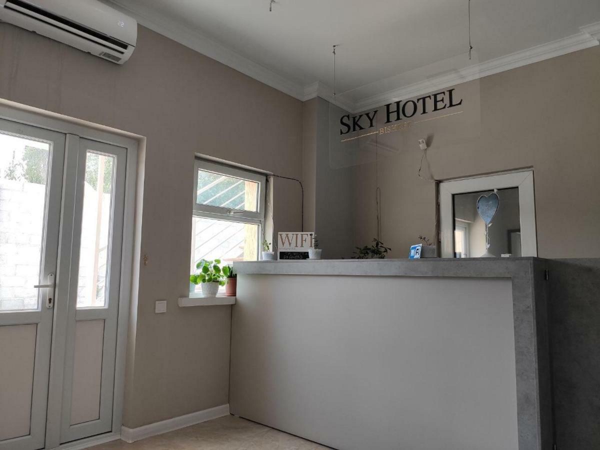 Sky Hotel Bișkek Exterior foto